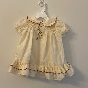Vintage Polly flinders size 18 months hand smocked dress